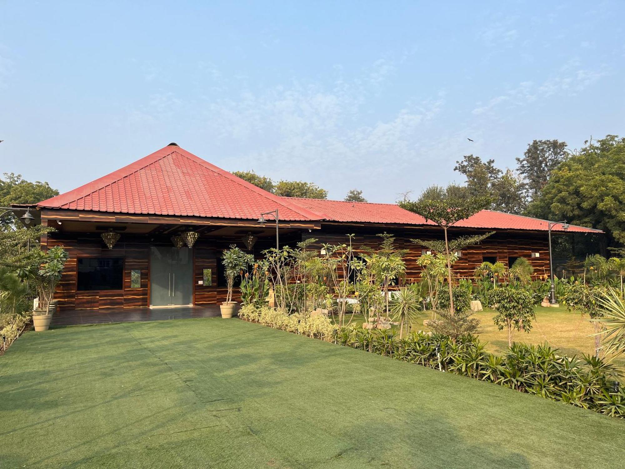 The Green Wood Palace I Farm House I Wedding I Party I 87Oo2O5865 Villa Gurgaon Exterior foto
