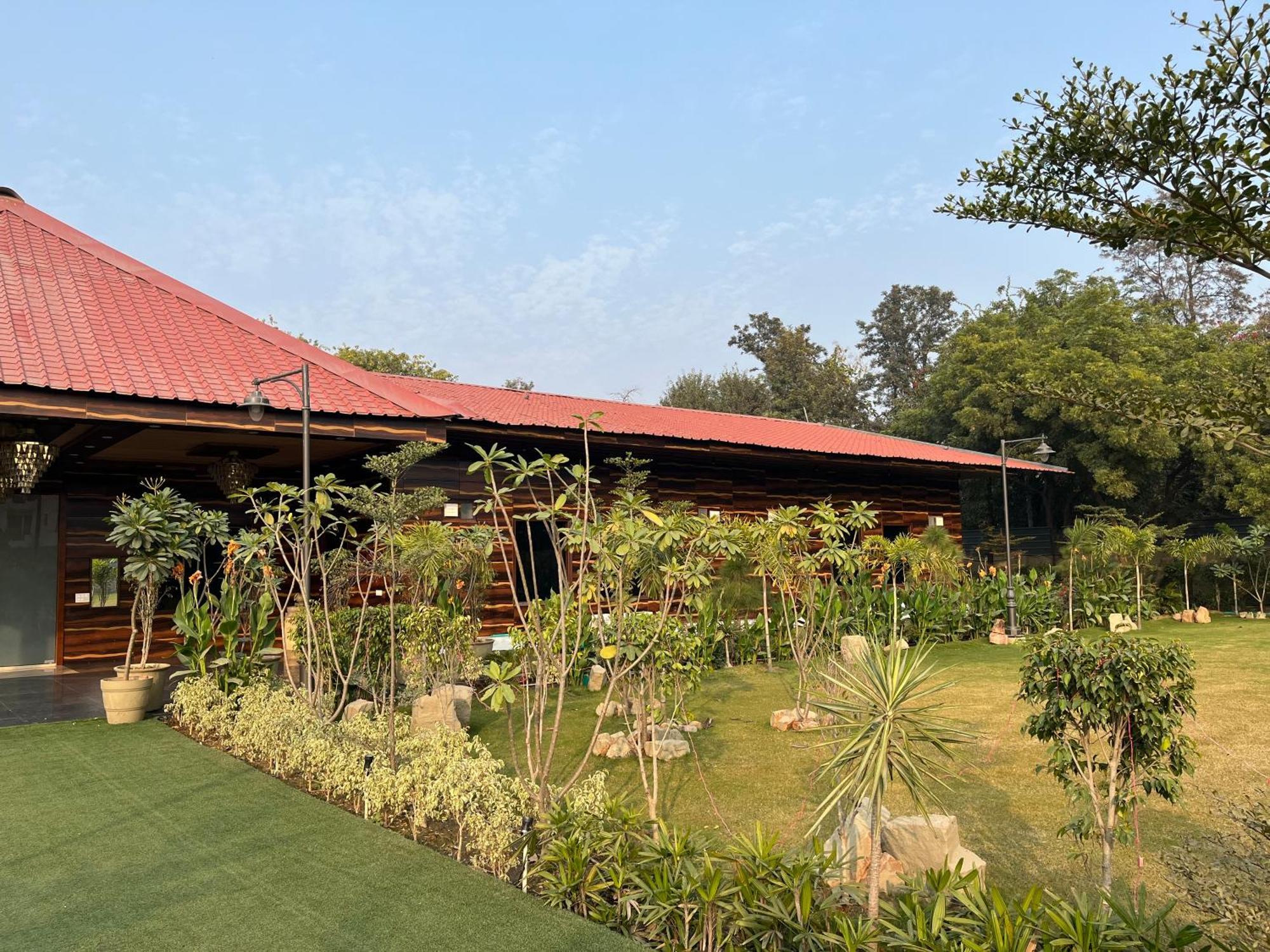 The Green Wood Palace I Farm House I Wedding I Party I 87Oo2O5865 Villa Gurgaon Exterior foto